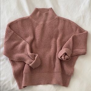 *NEVER WORN!* Knot Sisters Mock Neck Pullover